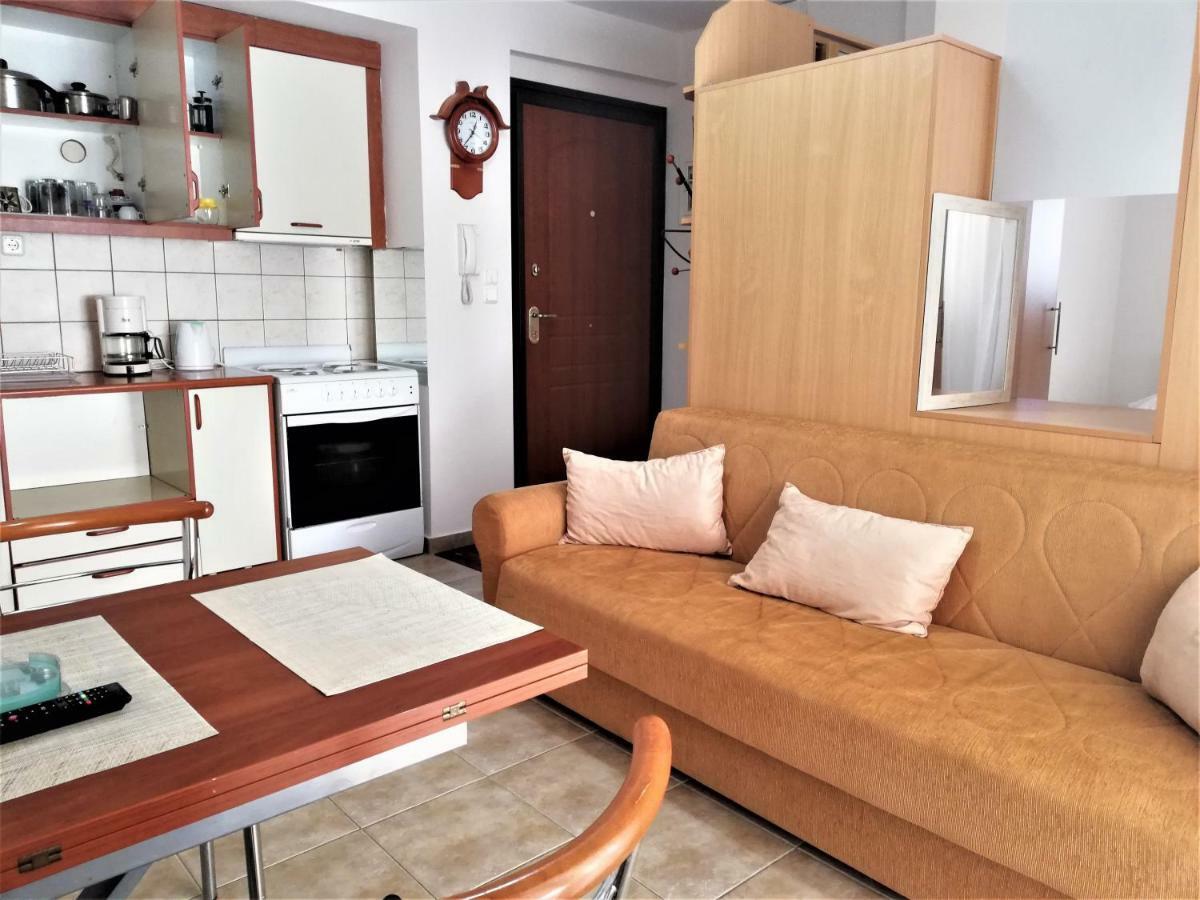 Kalamata Downtown Apartment Exterior photo